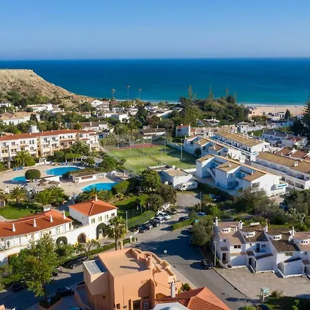 2 Bedroom Family In Praia Da Luz *